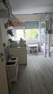 Luxury Gold Coast 5rms Apt- Garden & lake view!