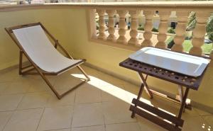 Estupendo apartamento en primera línea de playa y con vistas al mar