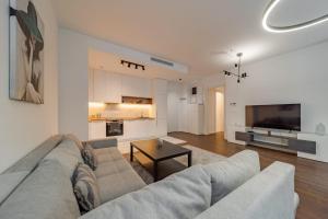 Dedinje Luxury Apartment with Spa & Garage