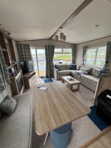Luxury Sea View Escape in Clarach Bay