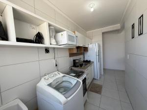 501 Apt 2Q a 100 metros da praia area de lazer