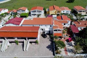 Apartments by the sea Vir - 25448