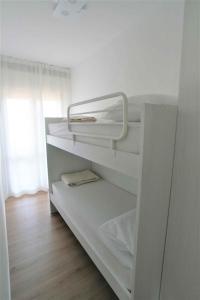 Apartments with A - C in Jesolo 54975