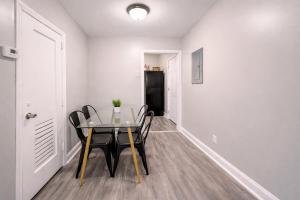 Birmingham Getaway 1BR King Suite Near Downtown