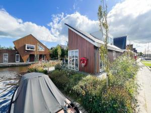 Uitgeest Modern Home Near Water