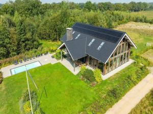 Villa with Heated Pool, Sauna