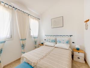 Pool, air conditioning, parking