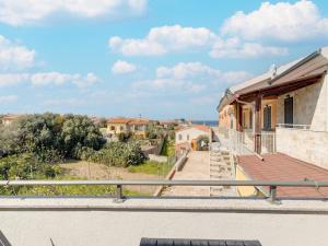 Pool, air conditioning, parking img13