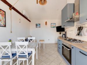 Pool, air conditioning, parking img31