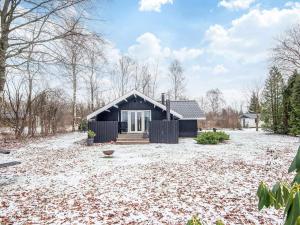 6 person holiday home in Toftlund-By Traum
