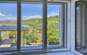 3 Bedroom Awesome Home In Opuzen