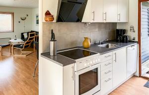 3 Bedroom Pet Friendly Home In Nakskov