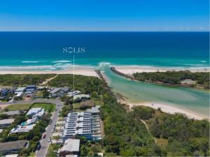 Solis Villas - Beachfront, EV charger & Lift