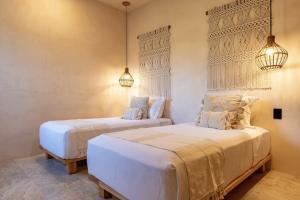 PH POINTE · Luxury Penthouse with Pool