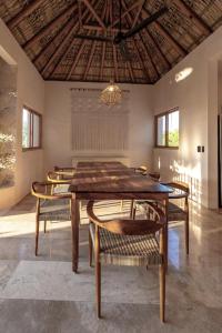 PH POINTE · Luxury Penthouse with Pool