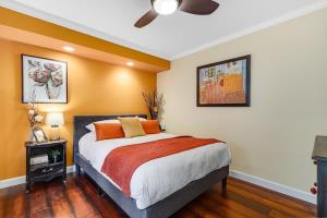 Heart Of Healdsburg - Wine Tastings Included