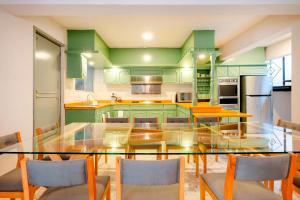 COMPLEJO MATAMOROS · Oasis Urbano con Piscina y Gimnasio