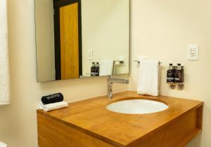 REGIONES - COSTA · Cool Apartment Surrounded by Greenery