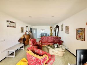 Apartamento de lujo frente al mar en Roses, ideal para familias - ES-258-165