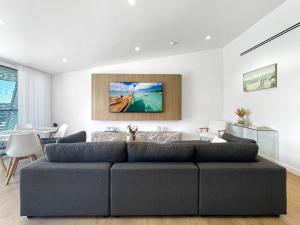 2 Bedroom Townhouse with water views
