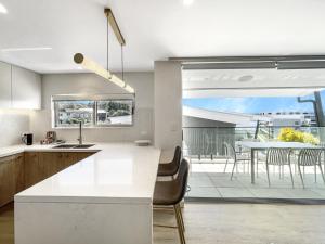 2 Bedroom Townhouse with water views