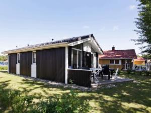 4 person holiday home in GROEMITZ