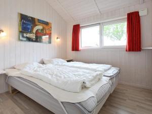 6 person holiday home in GROEMITZ