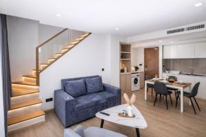 Duplex Liora 1BR PoolsGym Shuttle to Nai Harn