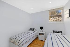 Golden Sands 1 - Absolute Beachfront
