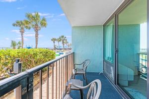 Renovated Oceanfront - Ground Floor - Great Pools!