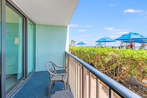 Renovated Oceanfront - Ground Floor - Great Pools!