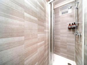 Bright 2BR Apartment in West Kensington