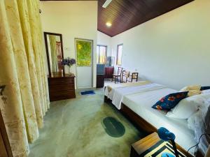 Forest Hill Lodge By Gerard-Sigiriya