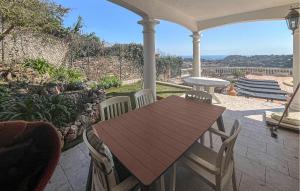 Awesome Home In Cavalaire