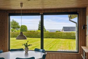 Retro Home Near Skovgårde With Ocean Views