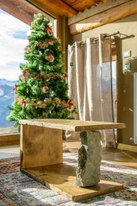 Historic Chalet At 1600M With Mountains Views