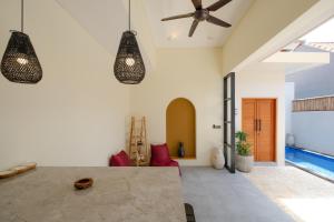 V1- 1BR with Living room- close to beach - restaurant