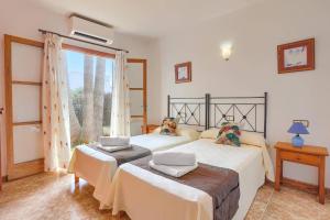 Villa Can Mas by Villa Plus