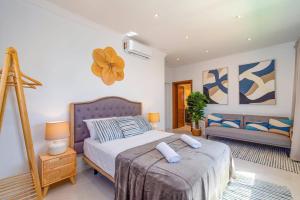 Villa Casa Luna by Villa Plus