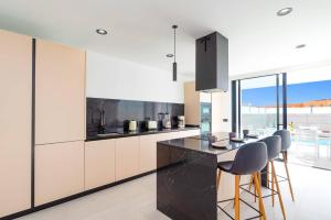 Villa Hibiscus by Villa Plus