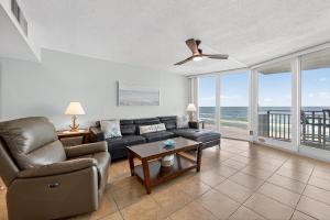 Coastal Daydream At White Surf