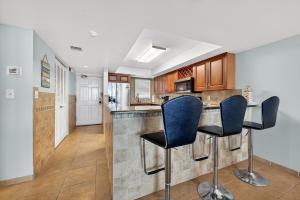 Coastal Daydream At White Surf