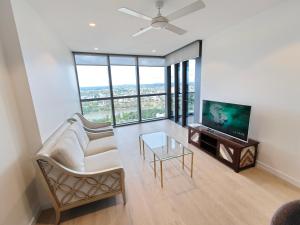 40 Queens Wharf 1 BR Apartment