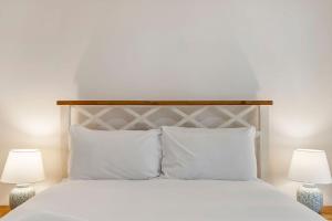 Barefoot at North Avoca Elevated Coastal Escape