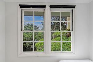 Barefoot at North Avoca Elevated Coastal Escape