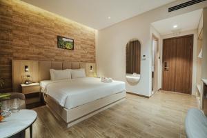 Bamboo Riverside Boutique Hotel