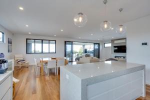 Whitecliffs of Rye Luxe Bayside Haven