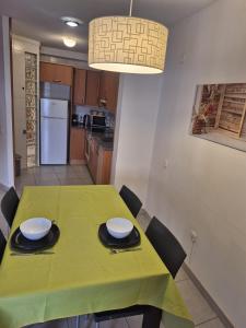 APT6 apartament amb ascensor al centre de Vic , ideal parelles APTGARBI