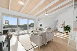 Skyview with Heated Pool and Views