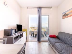 Apartment in with swimming pool and sea view